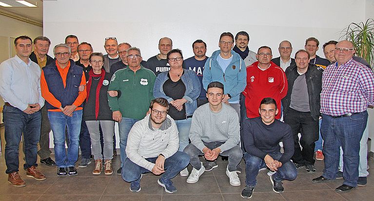 Gewaltprävention im Amateurfußball: Runder Tisch im Fußballkreis Köln