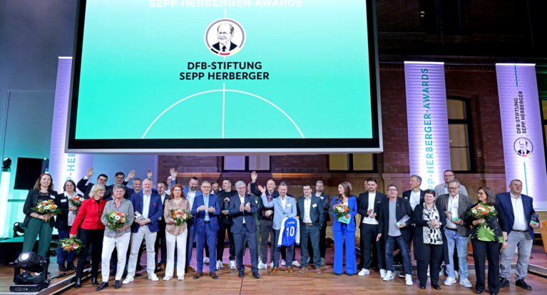 Sepp-Herberger-Awards 2025: Jetzt bewerben!
