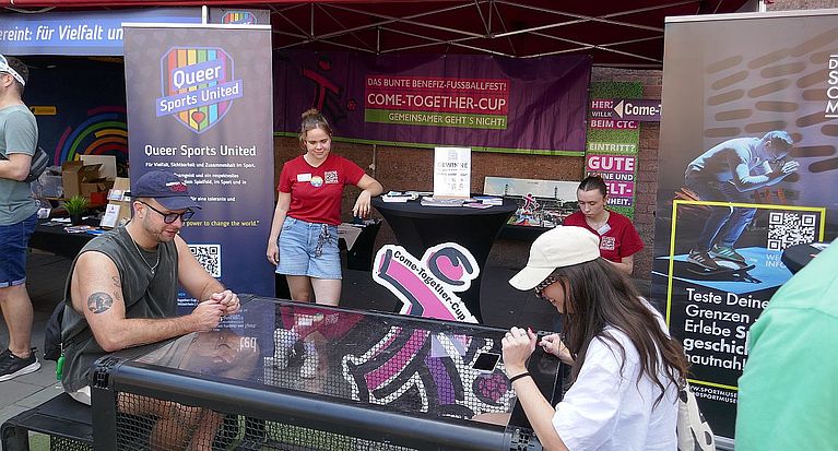 FVM zeigt Präsenz bei der ColognePride: Für Queerrechte, Viele. Gemeinsam. Stark!