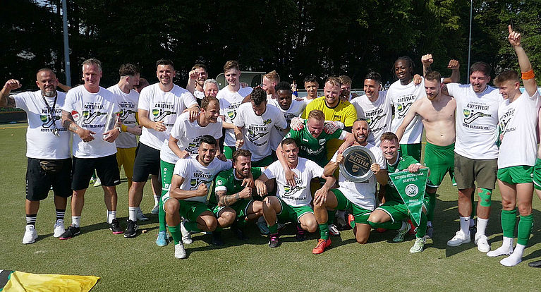 Meister*innen, Aufsteiger*innen oder Nichtabsteiger*innen: Die FVM-Bildergalerie 2022/23