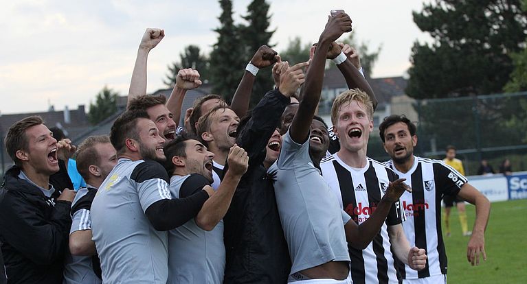 Facebook-Bildergalerie: Meister und Aufsteiger 2018
