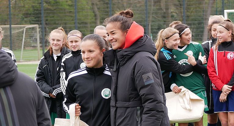 Fritz-Walter-Medaille: FVM-Talent Estrella Merino Gonzalez mit Silber ausgezeichnet!