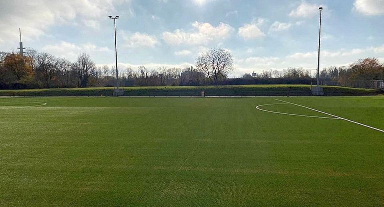 Neuer Kunstrasenplatz beim SV Gremberg-Humboldt ist fertig gestellt