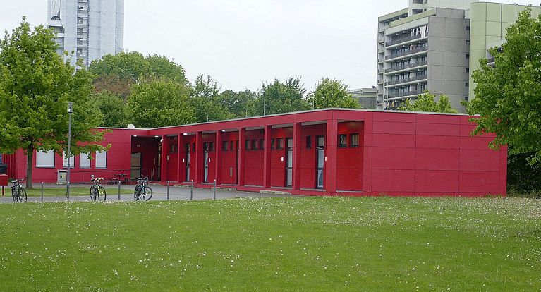 Keine Schiedsrichter*innen-Kabinen beim SC Borussia Lindenthal-Hohenlind am Salzburger Weg