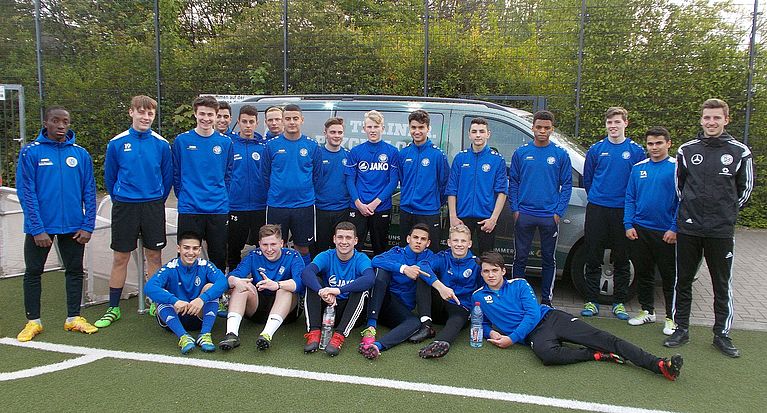 DFB-Mobil beim FC Pesch