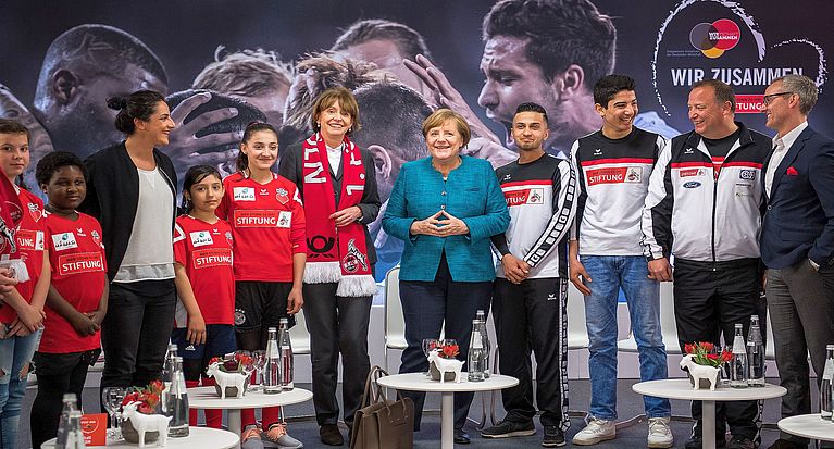 CfB Ford Niehl konnte Kanzlerin Merkel sein Flüchtlingsprojekt vorstellen