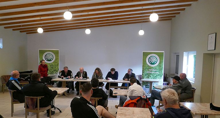 Treffen der Frauenmannschaften im Kreis Köln in Heimersdorf