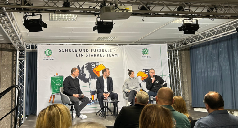 Schule und Fußball: Ein starkes Team für mehr Bewegung - Auftaktveranstaltung in Köln