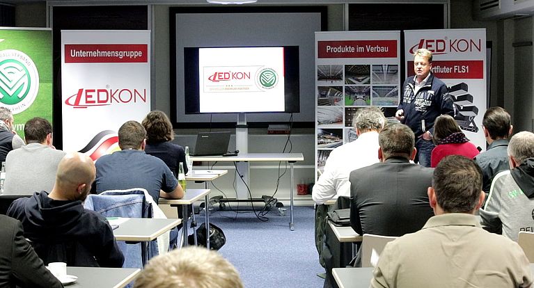 LED-Lichttechnik für Sportstätten - Lichtinformationsseminar stößt auf großes Interesse