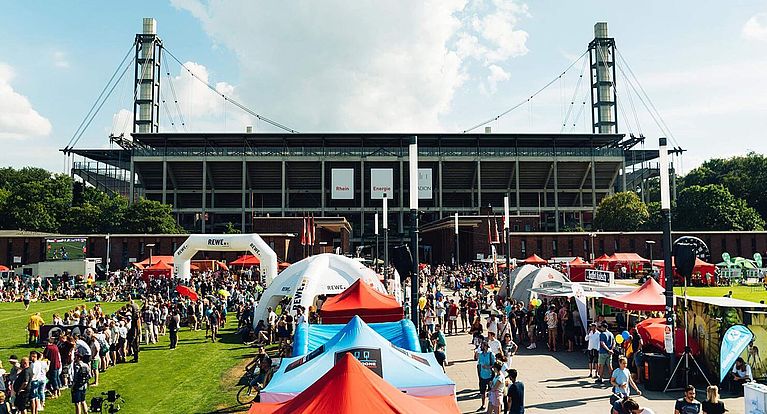 29.COME-TOGETHER-CUP auf den Stadion-Vorwiesen in Köln