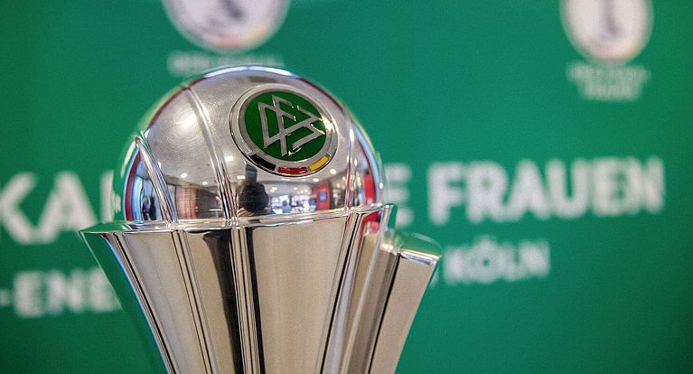DFB-Pokal der Frauen: Waldenrath-Straeten mit knapper Niederlage - FC und Bayer eine Runde weiter