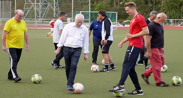 Aktionstag „Walking-Football“ beim SC Holweide