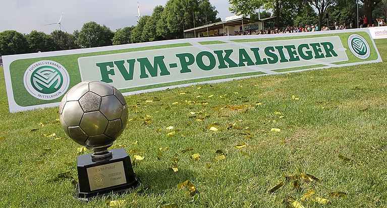 Frauen des SC Fortuna Köln im FVM-Pokalendspiel