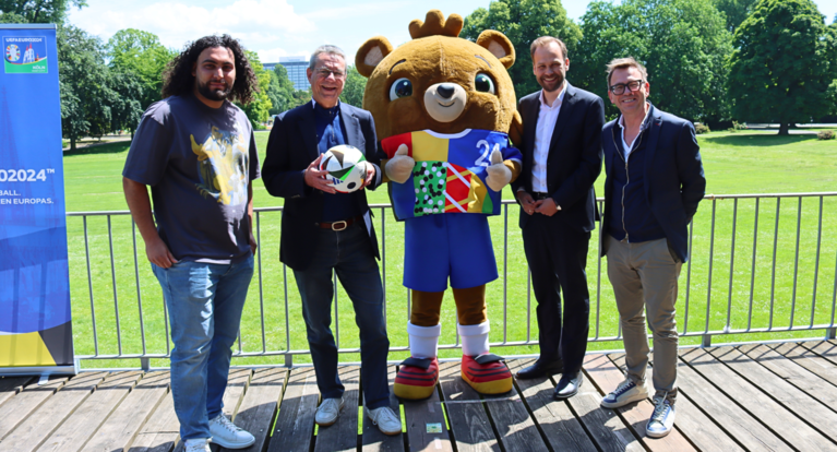 EURO 2024: Die Football Experience in Köln als Ort der Begegnung und Vielfalt