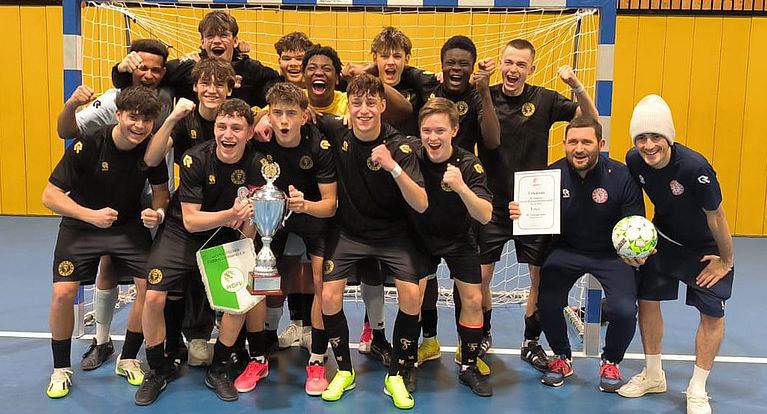 B-Junioren Futsal-Regionalmeisterschaft West: SC Fortuna Köln ist Turniersieger