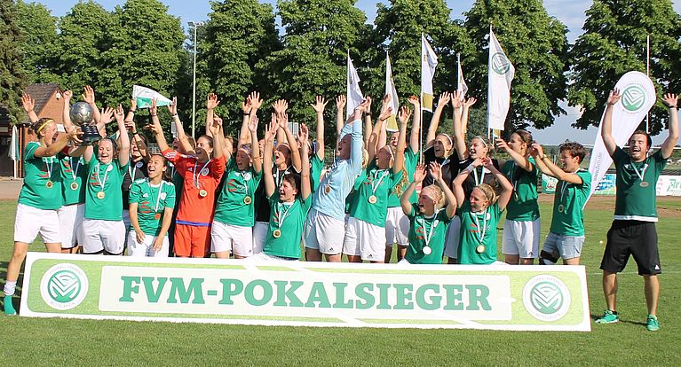 FVM-Pokalfinals Frauen und Mädchen: Vorwärts SpoHo, 1. FC Köln und Alemannia Aachen jubeln (+ Bildergalerie)