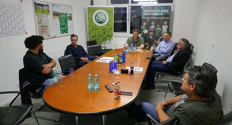 Dr. Christos Katzidis stellt sich im Fußballkreis Köln vor