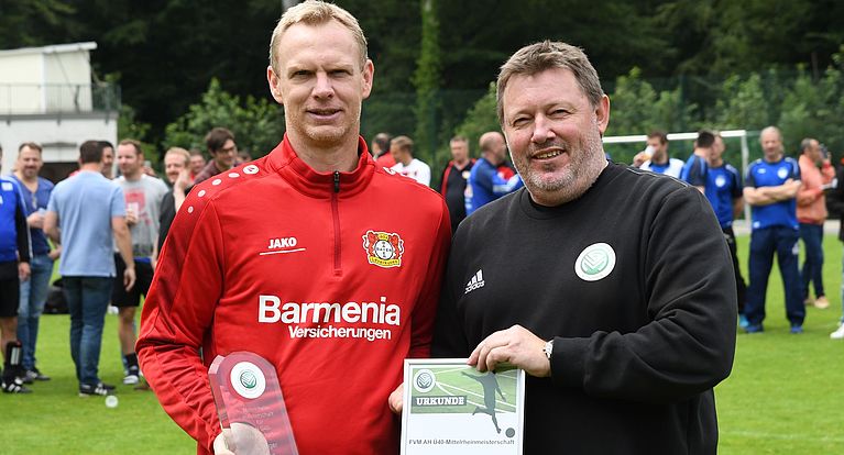 Eintracht Verlautenheide ist Ü40-Mittelrheinmeister - Sieg im Endspiel gegen Bayer Leverkusen