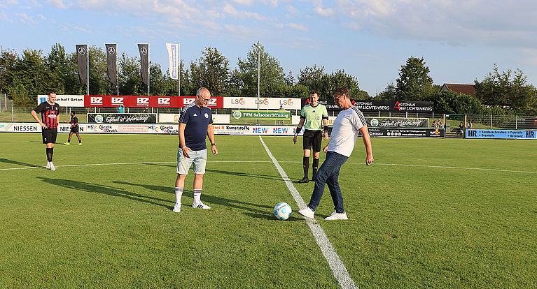 FVM-Saisoneröffnung 2024: FC Teutonia Weiden gewinnt in Wegberg-Beeck zum Auftakt