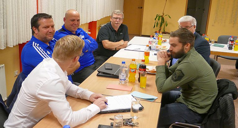 FVM-Masterplan: Vorstandstreff bei TuS Roland Bürrig mit Vereinen des Kreises Köln