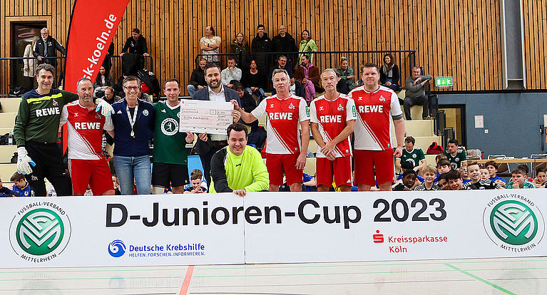 FC Hennef 05 gewinnt D-Cup: 6.984 Euro für die Deutsche Kinderkrebshilfe