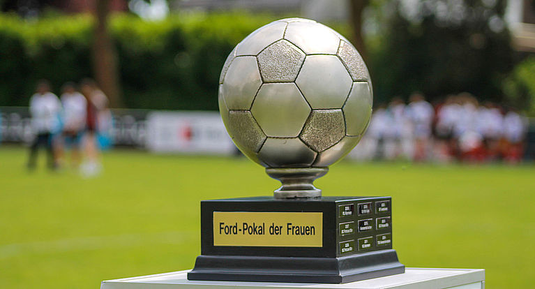 Viertelfinale im Ford-Pokal: Titelverteidiger Fortuna Köln fährt selbstbewusst auf die andere Rheinseite