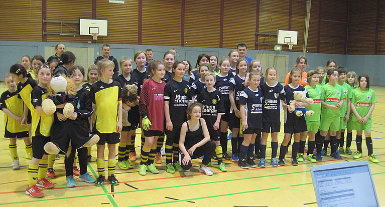 FVM-Norbert-Petry Hallenpokal der E-Juniorinnen 
